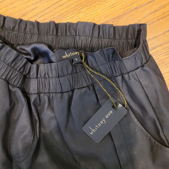 NWT Whitney Eve Shorts - Picture 2 of 4